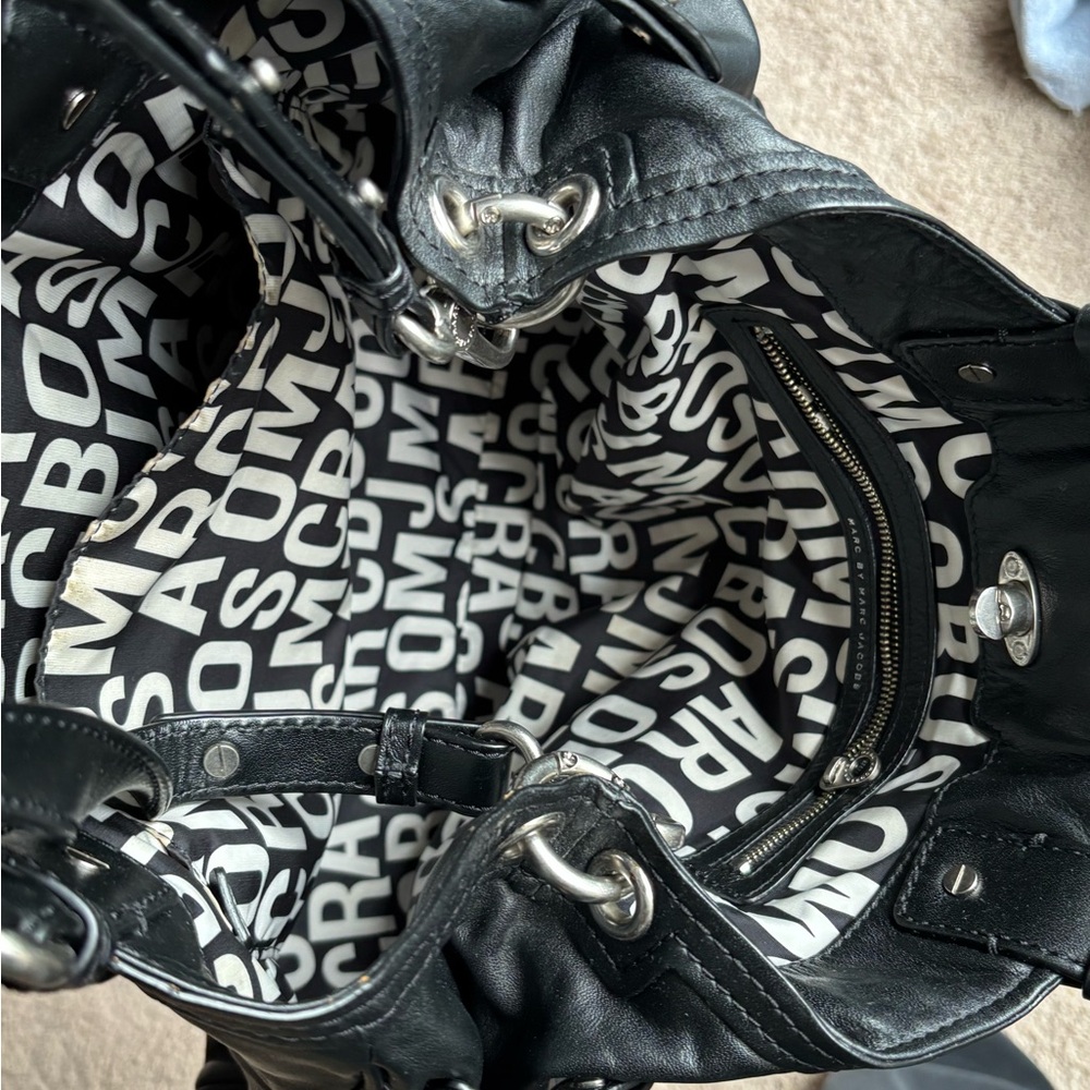 Vintage Marc Jacobs leather purse. - Picture 3 of 7